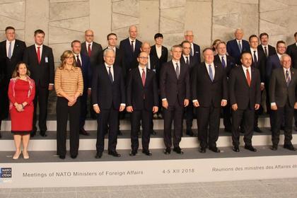 Външните министри на НАТО обсъдиха Западните Балкани, кризата в Украйна и ситуацията в Близкия изток и Северна Африка